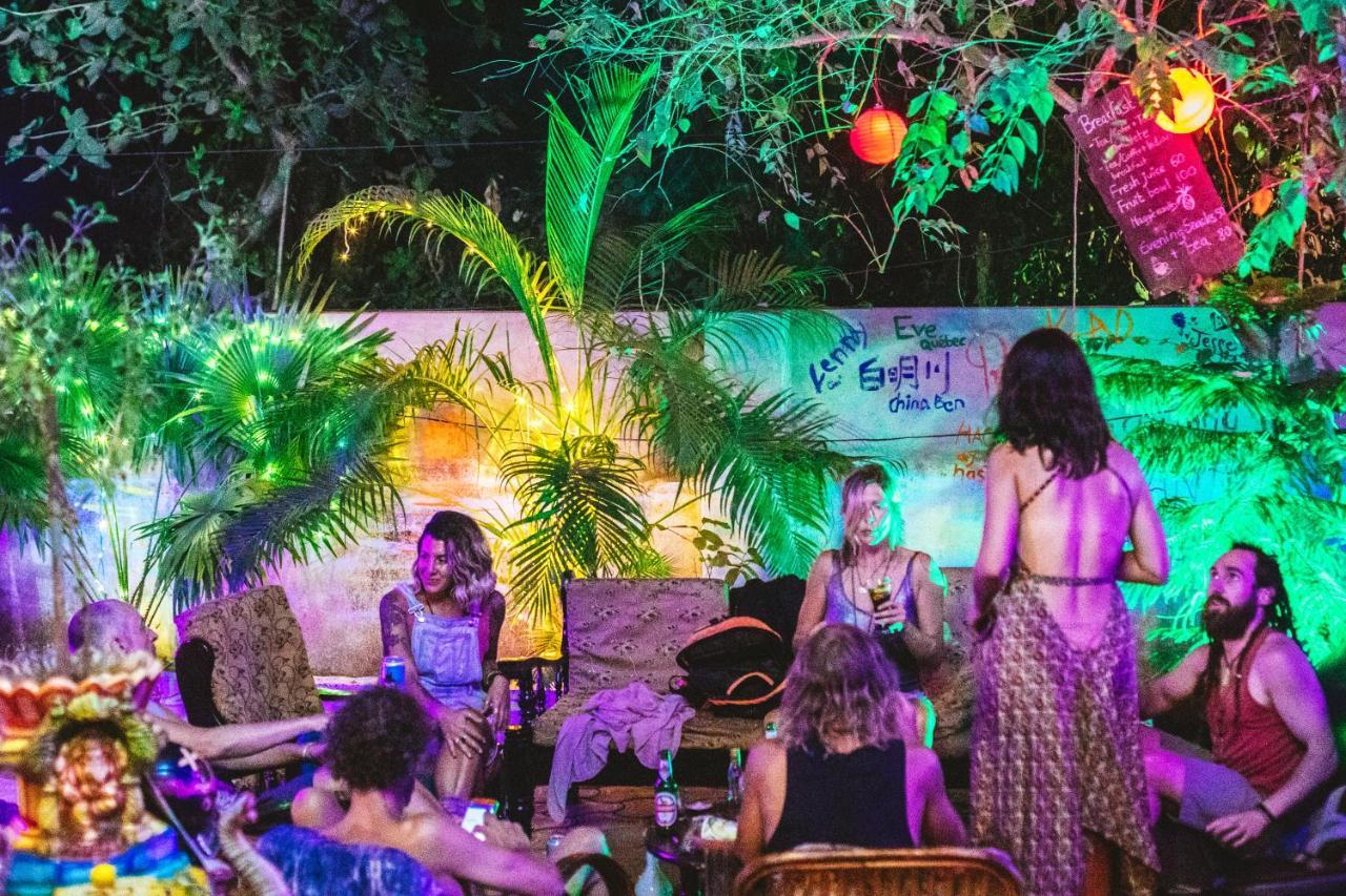The Peace Hostel - Arambol, Goa Экстерьер фото
